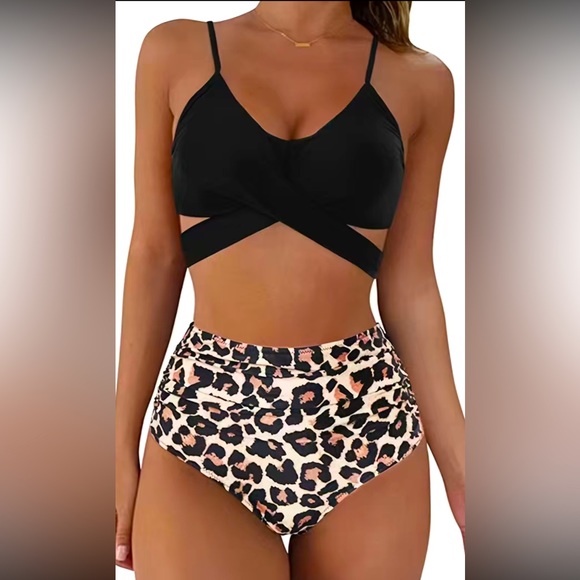 Black and Leopard swimsuit - Picture 1 of 1